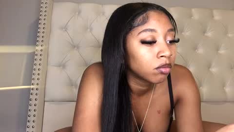 NikkiB online show from 01.18.25