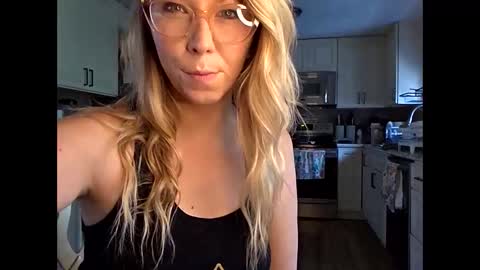 nikkib653466 online show from 05.21.26