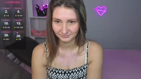 nikkikiss__ online show from 10.17.25