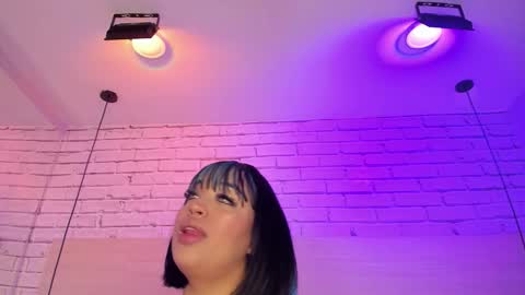 Nikky Dean online show from 10.07.25