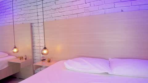 Nikky Dean online show from 10.17.25