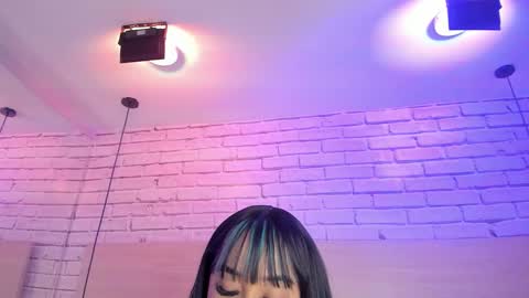 Nikky Dean online show from 10.25.25