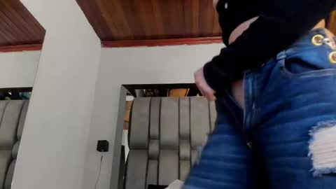     online show from 11.03.25