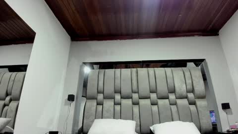     online show from 11.16.25