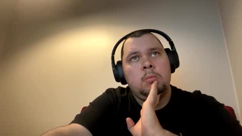 Snapshot of nikofromforest chatting on 09.25.25 nikofromforest online show from 09.25.25