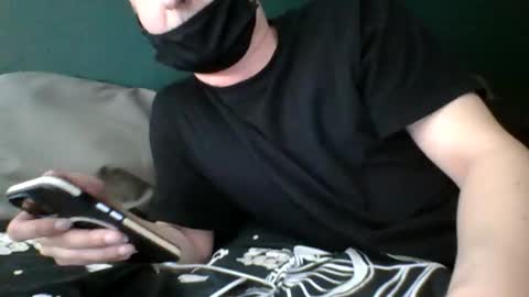 Snapshot of nikokrk chatting on 02.14.25 nikokrk online show from 02.14.25