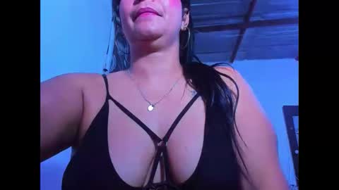 Snapshot of nikol_sensual01 chatting on 11.13.25 nikol sensual01 online show from 11.13.25