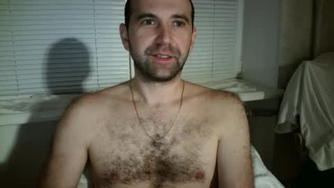 Snapshot of nikolas_vaz chatting on 12.17.24 nikolas_vaz online show from 12.17.24