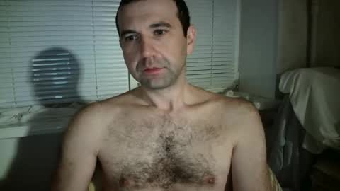 Snapshot of nikolas_vaz chatting on 10.21.25 nikolas_vaz online show from 10.21.25