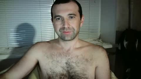 Snapshot of nikolas_vaz chatting on 10.29.25 nikolas_vaz online show from 10.29.25