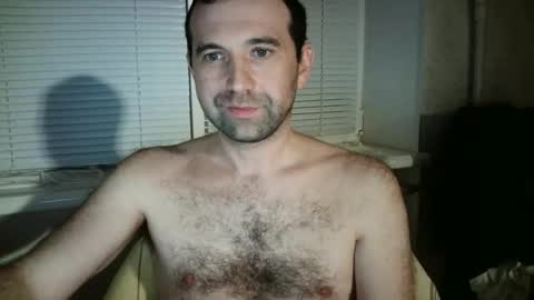 Snapshot of nikolas_vaz chatting on 11.15.25 nikolas_vaz online show from 11.15.25