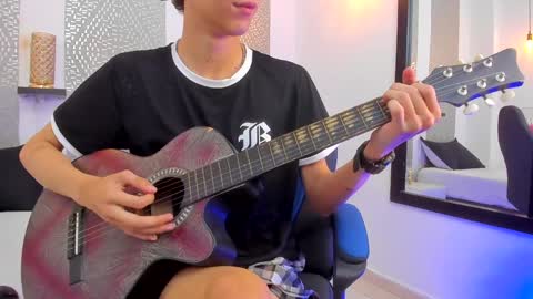    online show from 01.02.25