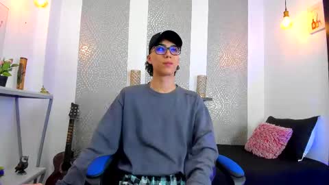    online show from 03.11.25