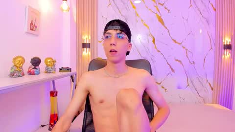 Snapshot of nikolay_gregori chatting on 01.16.26 online show from 01.16.26