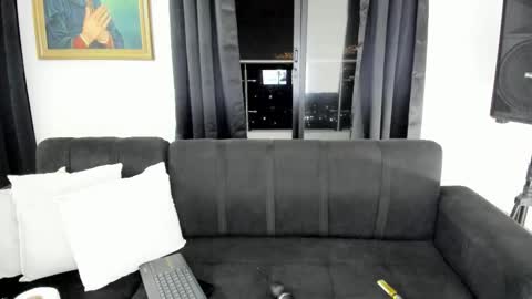 Nikole online show from 10.11.25