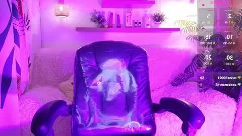 Snapshot of nikolwalter chatting on 06.18.26 nikolwalter online show from 06.18.26