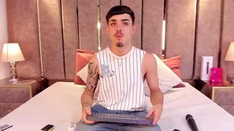 Niko Stone online show from 05.20.26