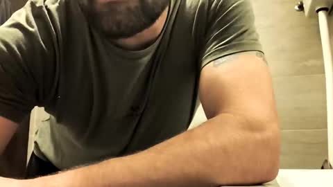 Niks online show from 10.27.25