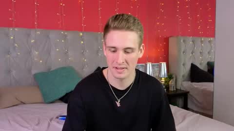 Snapshot of niksers chatting on 03.05.25 Nick online show from 03.05.25