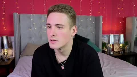 Snapshot of niksers chatting on 03.06.25 Nick online show from 03.06.25