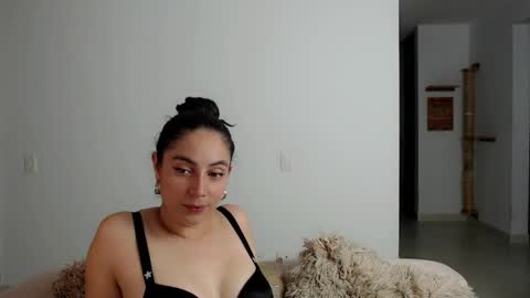 niky_blue online show from 01.28.25