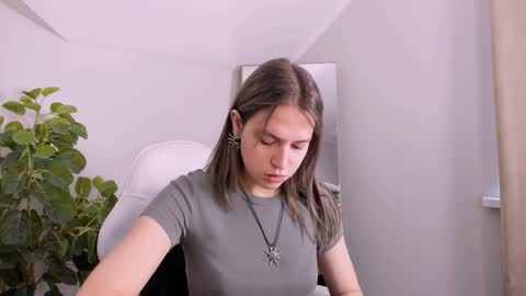 Veronica online show from 01.26.25