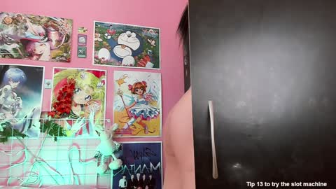 Nikylaine online show from 12.13.24