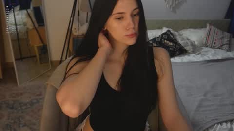 Jennet online show from 10.25.25