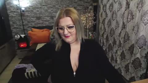 Blonde Nimpho online show from 01.14.25