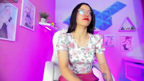 Nina online show from 01.23.25