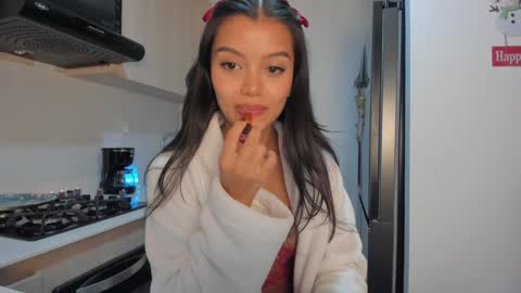 Snapshot of nina_agdal chatting on 12.19.24 NINA online show from 12.19.24