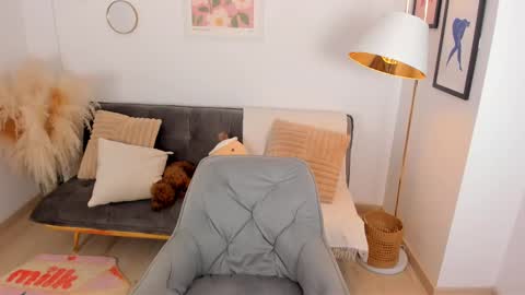 Snapshot of nina_agdal chatting on 02.28.25 NINA online show from 02.28.25