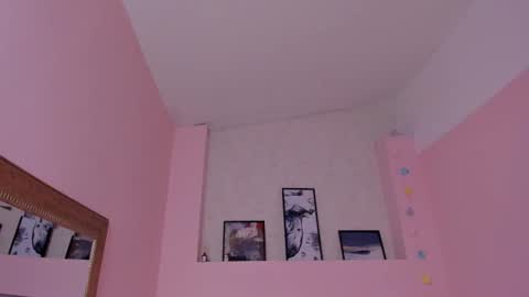 Snapshot of nina_agdal chatting on 03.12.25 NINA online show from 03.12.25