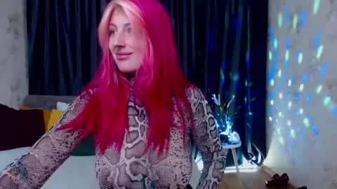 Nina online show from 11.10.25