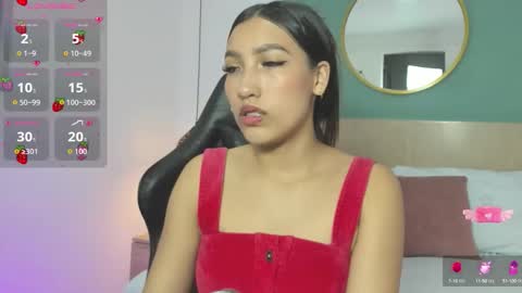 N I N A online show from 10.08.25