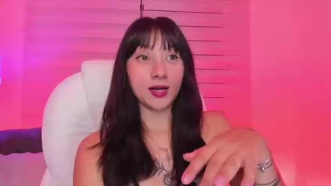 nina_collinns online show from 09.25.25