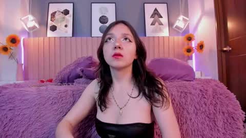 nina_ford_ online show from 03.26.26