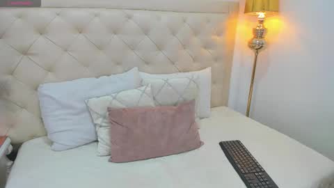 nina joyce online show from 03.19.26