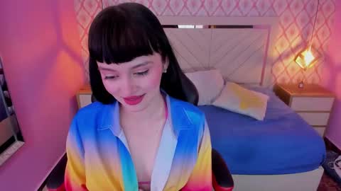 Snapshot of nina_lish chatting on 10.21.25 N I N A online show from 10.21.25