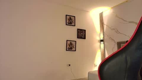  N I N A online show from 11.30.25