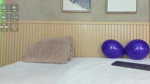 NINA online show from 02.11.25