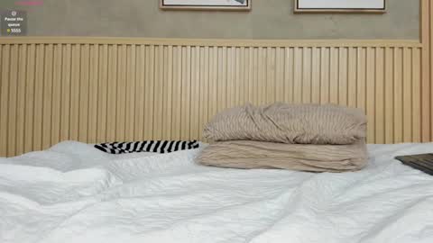 NINA online show from 02.11.25