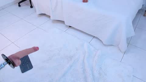 Nina online show from 11.26.25