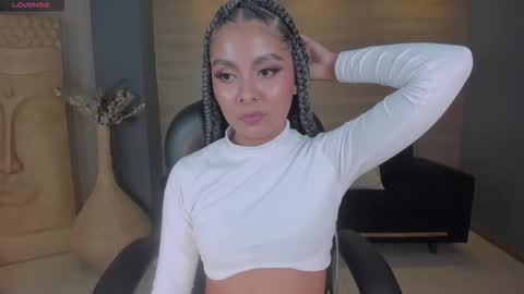 Nina online show from 10.11.25