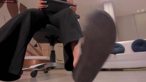 Nina online show from 11.27.25