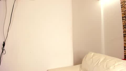 Snapshot of ninacollinss1 chatting on 09.17.25 ninabigboobs online show from 09.17.25