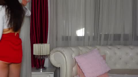 Snapshot of ninacrystal chatting on 02.21.25 NinaCrystal online show from 02.21.25