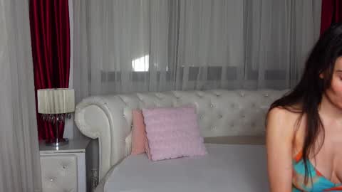 Snapshot of ninacrystal chatting on 03.07.25 NinaCrystal online show from 03.07.25