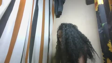 ninaeaa online show from 11.18.25