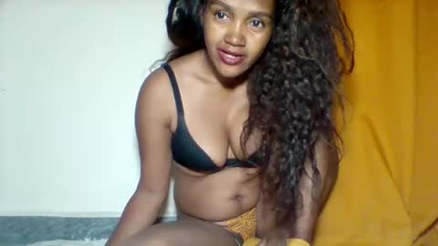 ninah_rise online show from 10.07.25